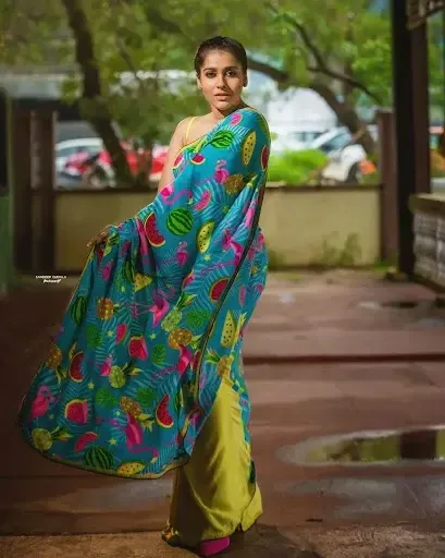 INDIAN MODEL RASHMI GAUTAM IN TRADITIONAL BLUE SAREE 5